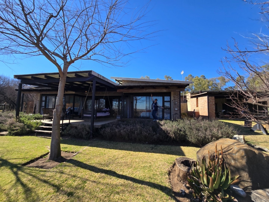 4 Bedroom Property for Sale in Viljoenskroon Rural Free State